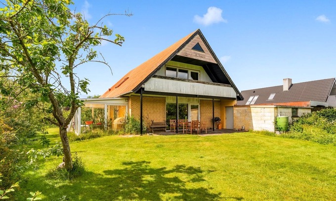 Asaa House | "Othinkarl" - 1km from the sea by Interhome