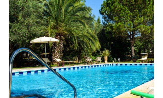 Maglie Villa | Otranto: SPLENDID TENUTA WITH POOL AND TENNIS COURSE.