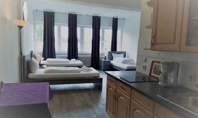 Bramfeld Apartment | Our apartment no. 8 is situated in a quiet area on the side of the building and offers 45 m2 of space for 2-4 persons.