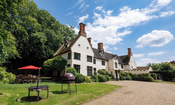 Hethel House | Our extraordinary Tudor Manor House for get-togethers and events.