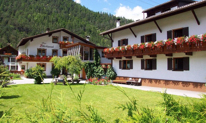 Scharnitz Apartment | Our family-run house has several apartments for 2-3 people.