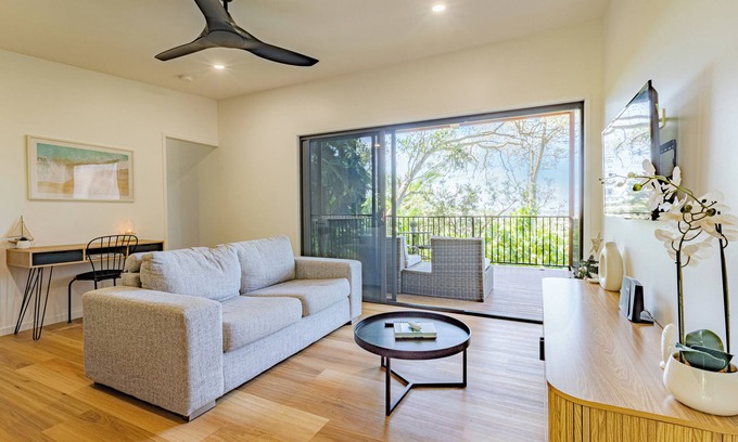 Buderim House | "Our Treehouse" - private and self-contained - 7min drive to the beach.