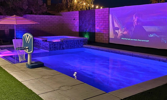 Terra Lago House | Outdoor Movie | Pool | Game Room | Glamping Yurt | Massage Chair