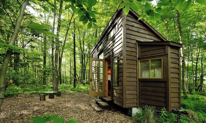 Woodridge RV Rental | Outlier Inn Tiny House 3 on Farm Upstate Catskills