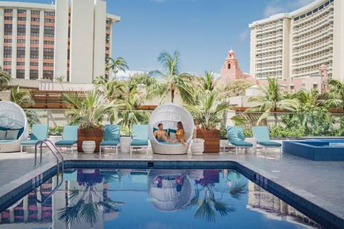 Waikiki Hotel | OUTRIGGER Waikiki Beachcomber Hotel