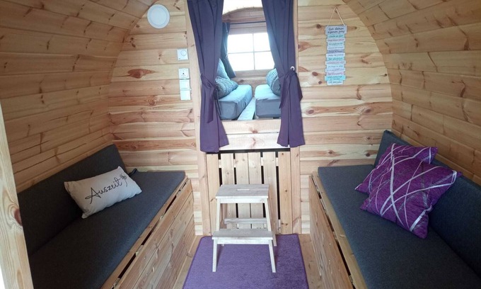 Kirchenlamitz Apartment | Overnight barrel - large barrel with small terrace