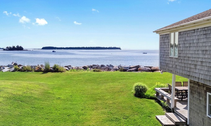 Owls Head Cottage | Owls Nest on Crescent Beach