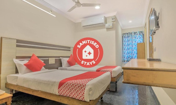 Lakdi Ka Pul Hotel | OYO 11428 Hotel Krishna's Residency