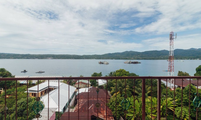 Ambon Hotel | OYO 2269 Hotel Astika