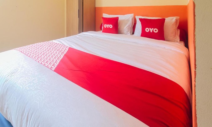 Ambon Hotel | OYO 2970 Aman Guest House