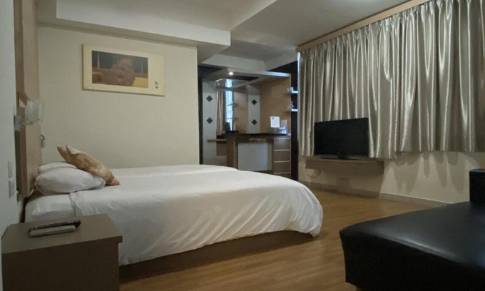 Jambi Hotel | OYO 3457 Hotel Duta