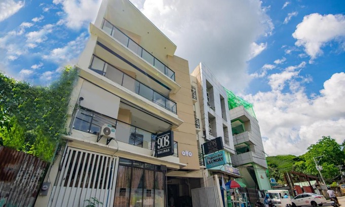 Lahug Hotel | OYO 707-908 Salinas Suites