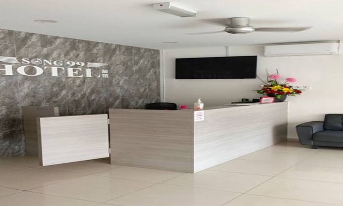 Simpang Renggam Hotel | OYO 90953 Song 99 Hotel