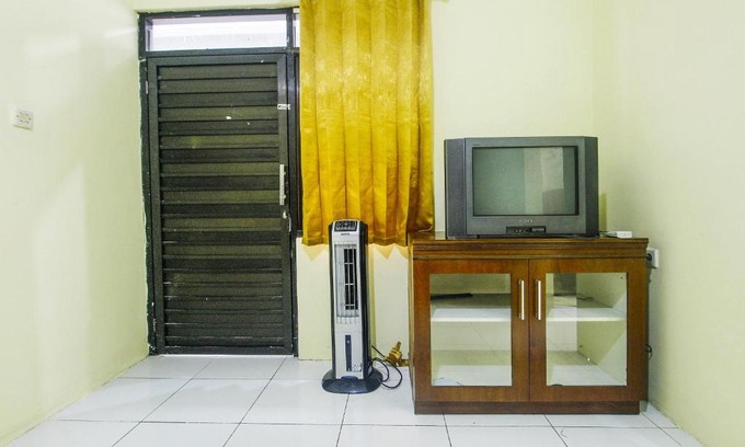Garut Hotel | OYO Life 91606 Nadin Guest House Syariah
