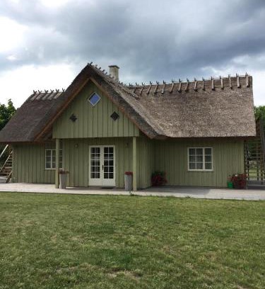 Padaste House | Pädaste Välja Apartments