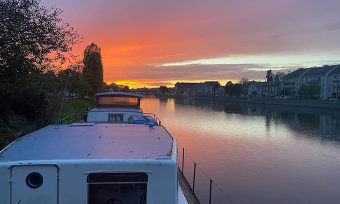 Creil Boat Rental | Péniche à 25 mn de Paris