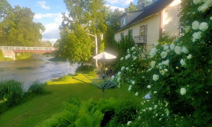 Poltsamaa Apartment | Põltsamaa Lossi 8 jõevaatega Lonny apartement