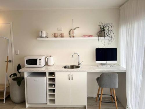 Papamoa Beach Apartment | Pāpāmoa Beach Studio Oasis