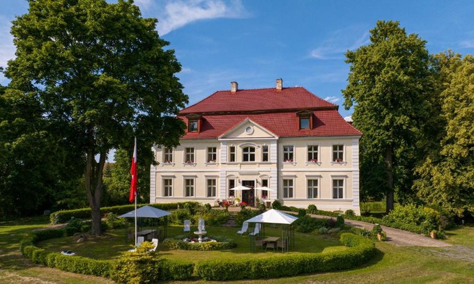 Małomice Bed & Breakfast | Pałac Chichy
