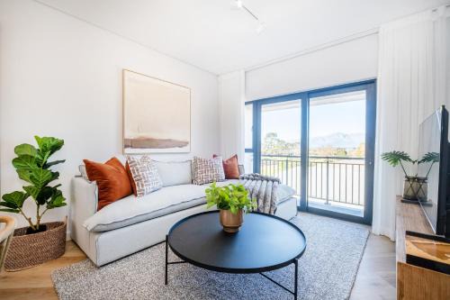 Paarl Apartment | Paarl 225 - Lux Modern 2 Bedroom Apartment with Parking
