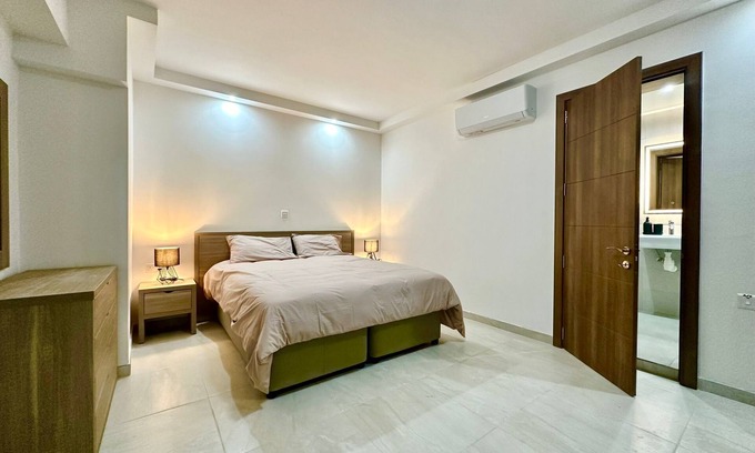 Swieqi Apartment | Paceville New Apt off the sea