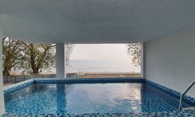 Sungai Menyala Hotel | Pacific Regency Beach Resort Port Dickson