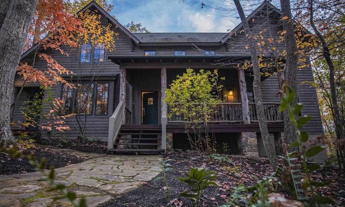 Victor House | Paddle House on the Rim of the New River Gorge