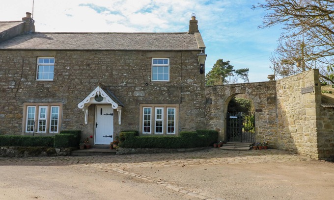Haydon Bridge Cottage | PAGECROFT COTTAGE, family friendly, with a garden in Haydon Bridge