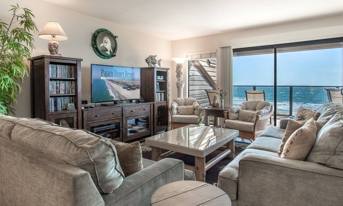 Pajaro Dunes House | Pajaro Dunes Resort: 4 Bedroom Ocean Front Paradise - Expansive Ocean side Deck