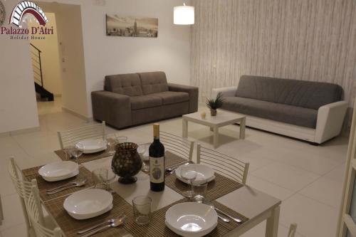 Naples City Centre House | Palazzo D'Atri