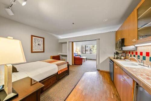 Olympic Valley Apartment | Palisades Tahoe Lodge Rentals Studio #246