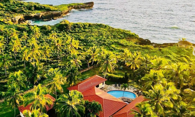 Las Galeras Villa | PALM HOUSE LUXURY VILLA - OCEAN FRONT PARADISE