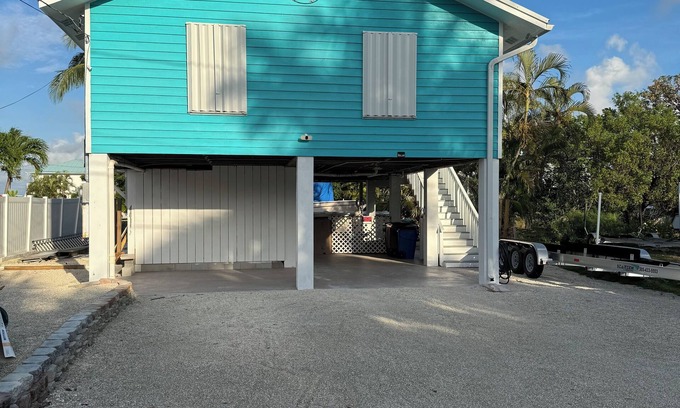 Port Pine Heights House | Palm Paradise-Charming 2 bedroom house with pool and canal access, Big Pine Key