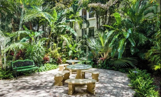 Palm Beach - West Palm Beach Condo | Palm Paradise