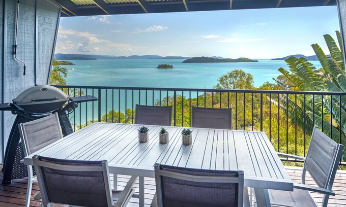 Hamilton Island Apartment | Panorama 15, Seaview Apartment on Hamilton Island