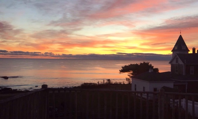 Ogunquit - Wells Condo | PANORAMIC OCEAN VIEWS AT MOODY POINT, Last Minute Specials For Peak Weeks!