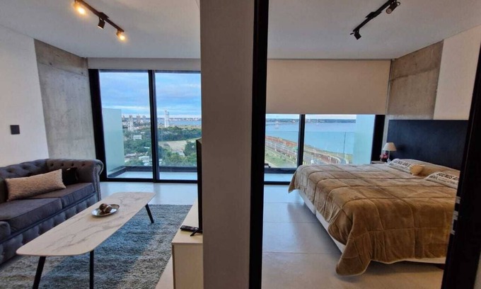Posadas Apartment | Panoramic view of the Paraná River and the charming Posadas + parking