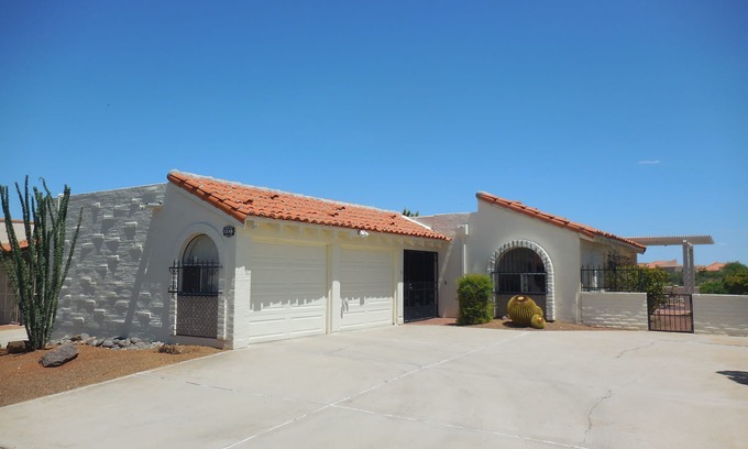 Green Valley House | Panoramic Views Inside & Outside! Quiet Home Near Rec Ctr - Green Valley Villa