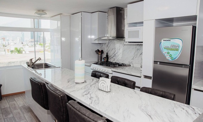 Monterrey Apartment | Panoramic Views Loma Larga, easy access to San Pedro and Monterrey attractions