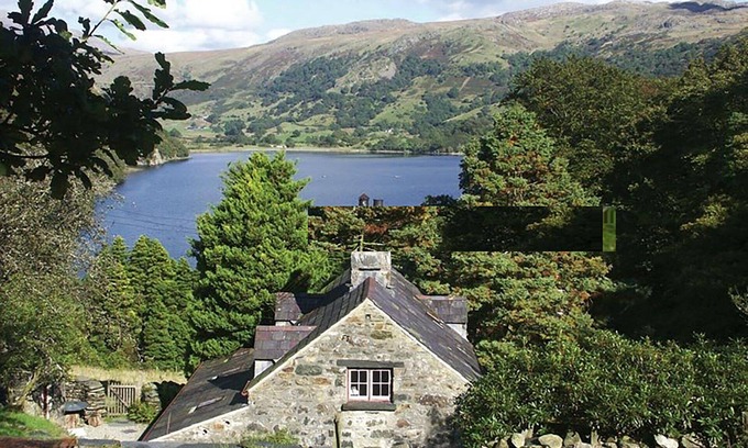 Nant Gwynant Cottage | PANTLLENI, pet friendly, character holiday cottage in Nant Gwynant