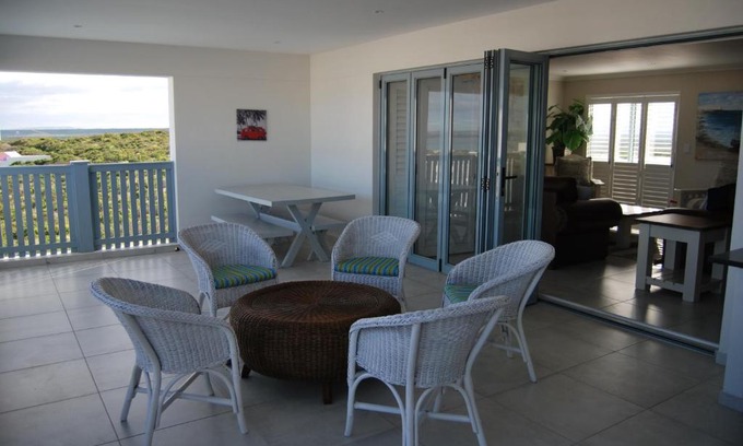 Paradise Beach House | PARADISE 25