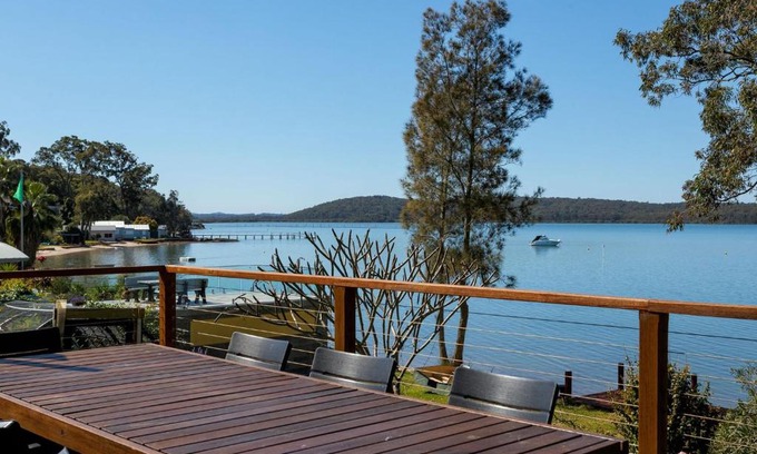 North Arm Cove House | Paradise 54 Eastslopes Way