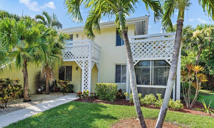 Jupiter Bay Condo | Paradise at Jupiter Bay Resort