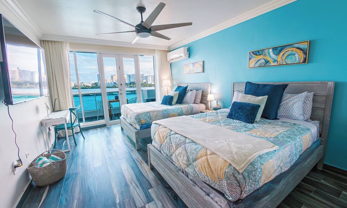 Puerta de Tierra Apartment | Paradise Beach Vibe Exclusive View With Balcony