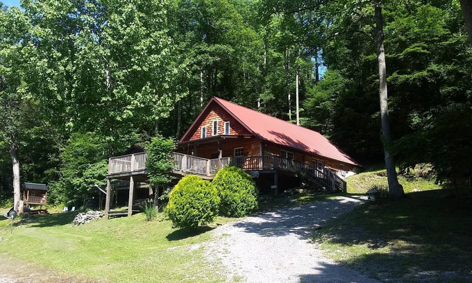 Kanawha Head Cabin | Paradise Cabin at Pardise in the Woods overlooking the Buckhannon River