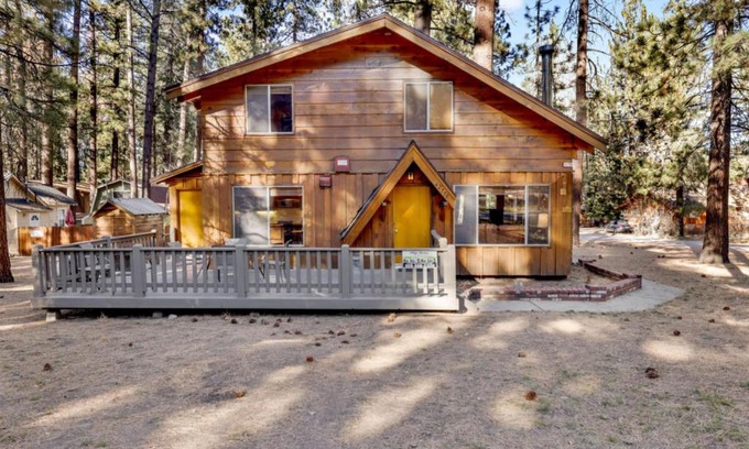 Big Bear Lake House | Paradise in Cedar #2095 by Big Bear Vacations