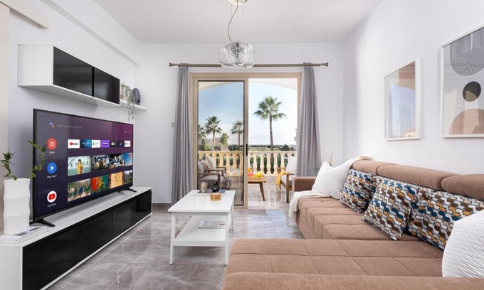 Mandria Apartment | Paradise Palms, 2bed Apt W Pool