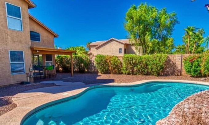 Trovare House | Paradise Valley Relaxing Quiet Home With Pool