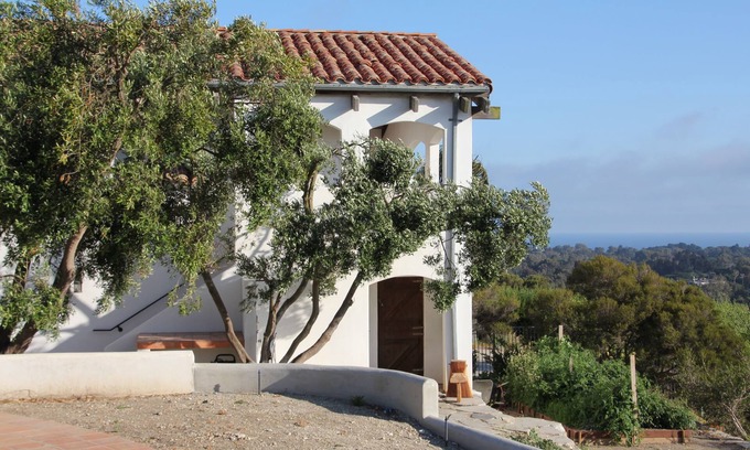 Central Malibu Apartment | Paradise View Guest House