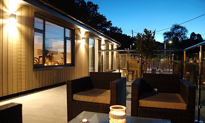 Dolgellau House | Paradwys A Stunning 5* Holiday Home With Hot Tub and Fire Pit